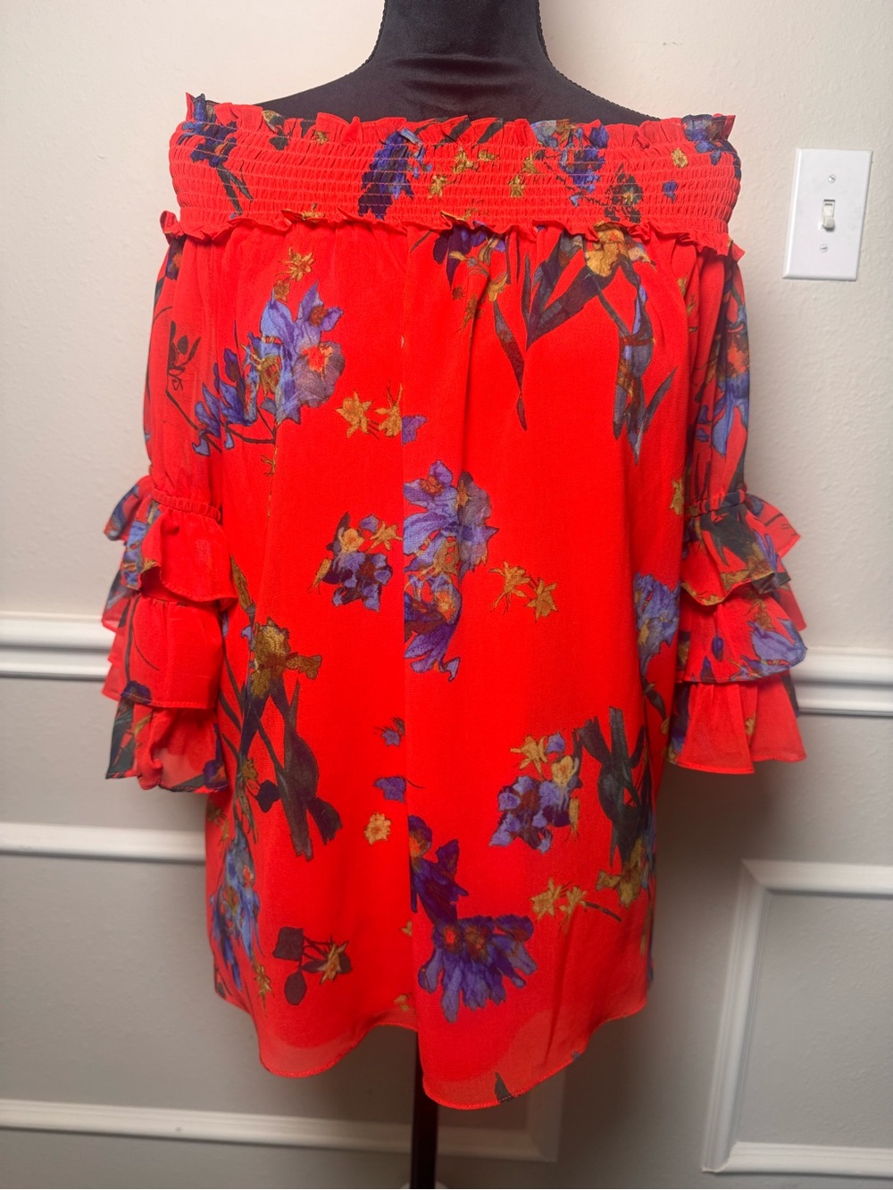 CeCe Bright Red Off-Shoulder Floral Ruffle Sleeve Top